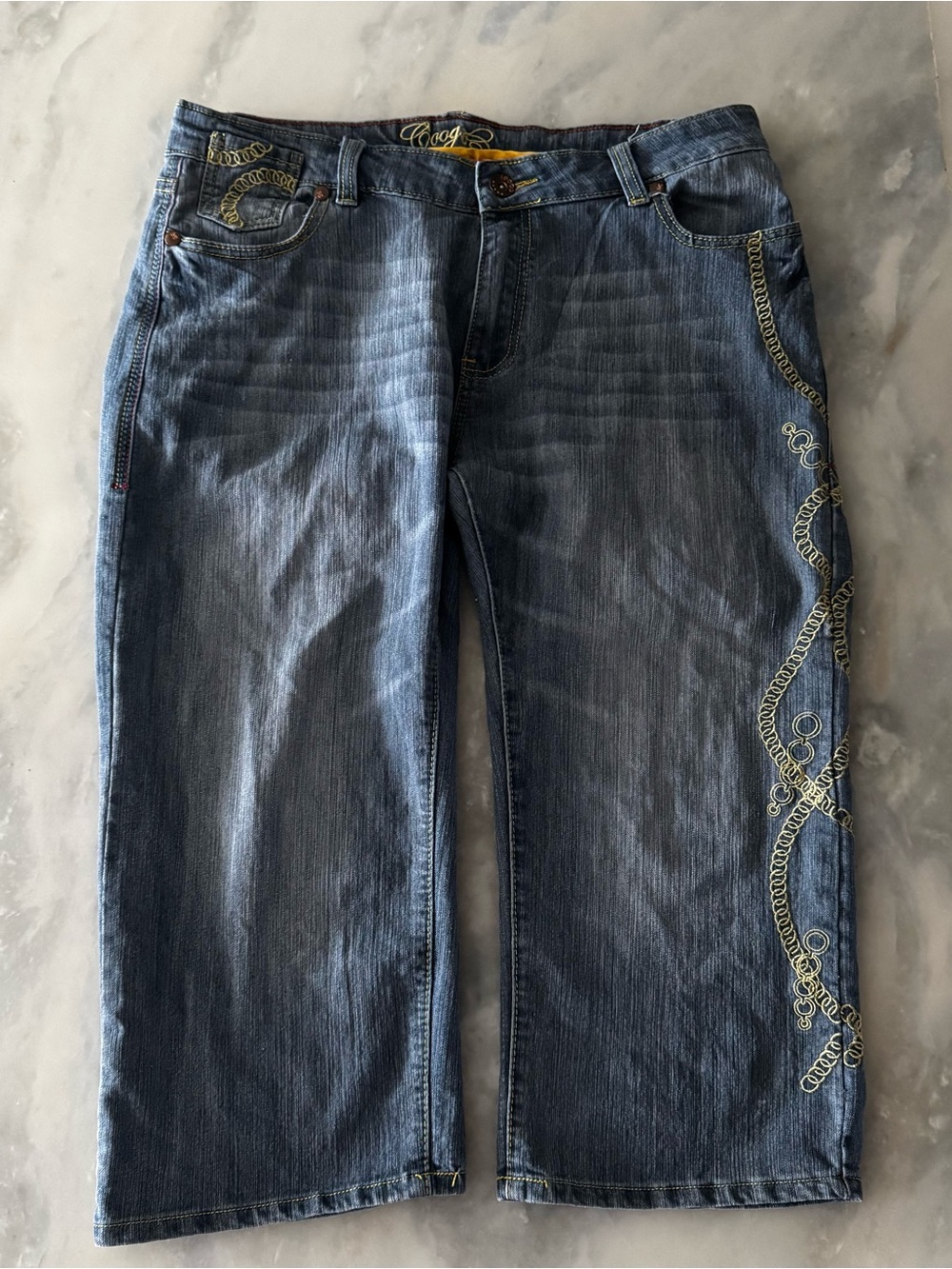Y2K Coogie Dark Wash Gold Embrodired Capri Women's Size 18